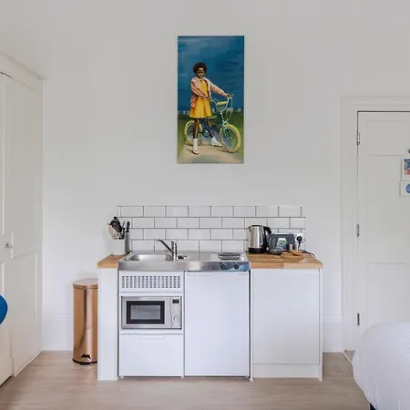 4 Berkeley Square I Your Apartment Bristol Exterior photo