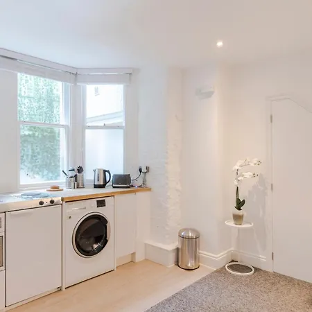 4 Berkeley Square I Your Apartment Bristol Exterior photo