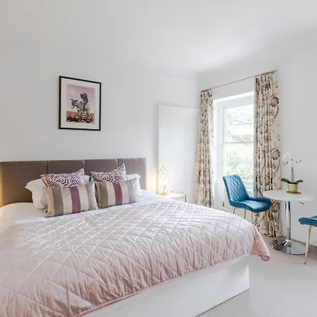 4 Berkeley Square I Your Apartment Bristol Exterior photo