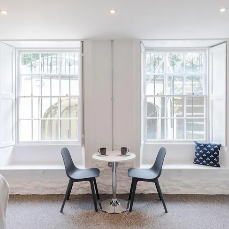 4 Berkeley Square I Your Apartment Bristol Exterior photo