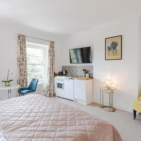 4 Berkeley Square I Your Apartment Bristol Exterior photo